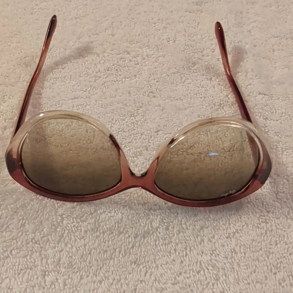 Ray-Ban RB 4163 840/51 Cat-Eye Sunglasses